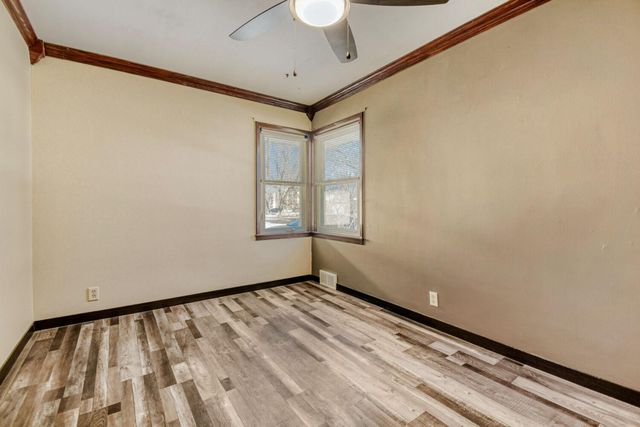 5319 Kentucky Avenue N, Crystal, MN 55428