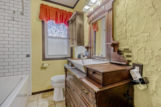 5319 Kentucky Avenue N, Crystal, MN 55428