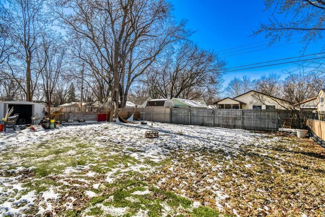 5319 Kentucky Avenue N, Crystal, MN 55428