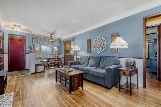 5319 Kentucky Avenue N, Crystal, MN 55428