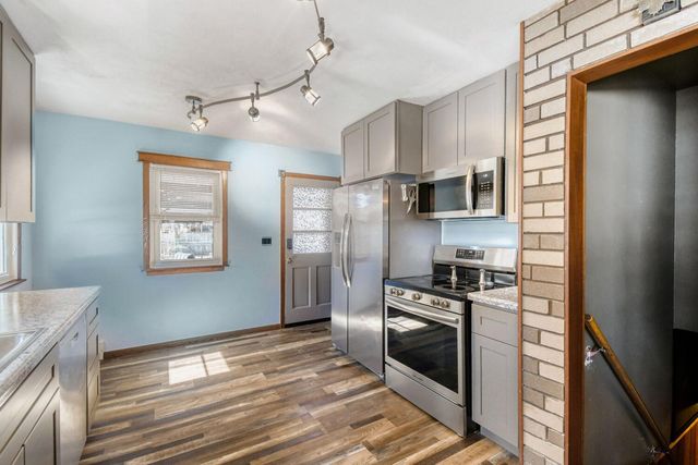 5319 Kentucky Avenue N, Crystal, MN 55428