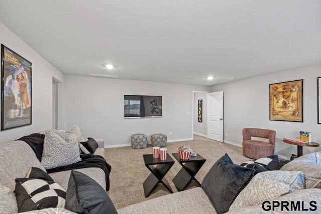 8504 S 184th Terrace, Omaha, NE 68136