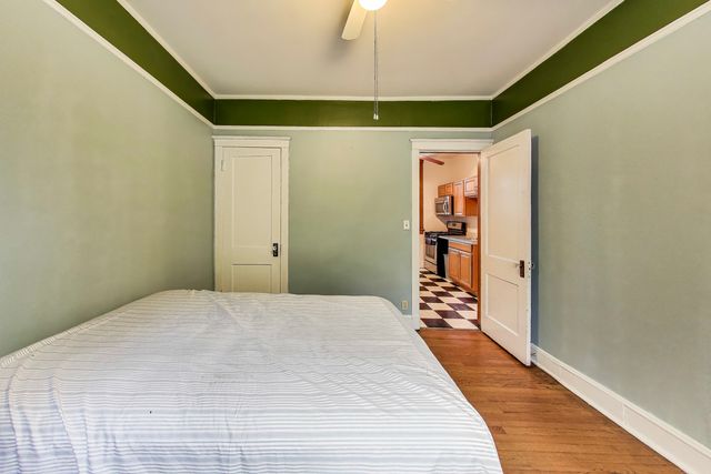 1254 W Thorndale Avenue 1W, Chicago, IL 60660