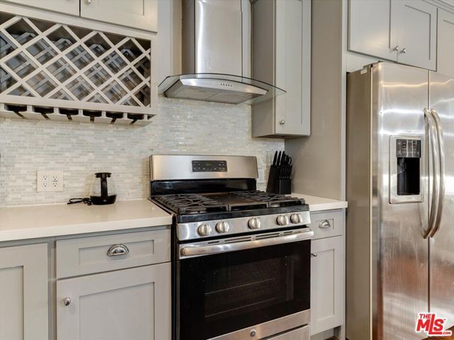 23109 MARIANO Street, Woodland Hills (los Angeles), CA 91367