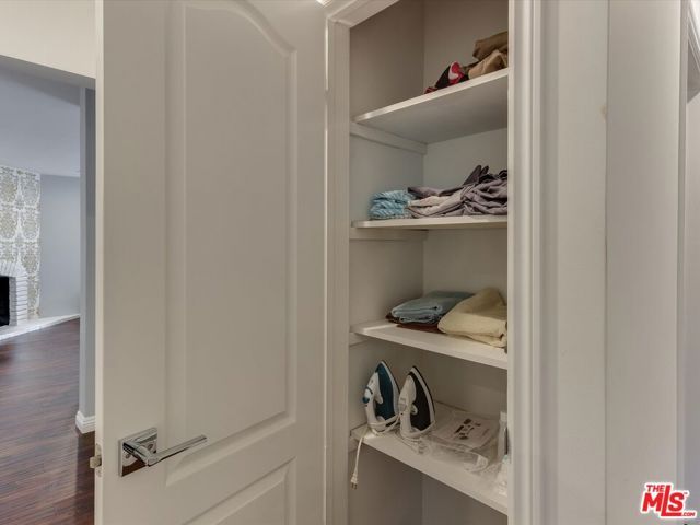 23109 MARIANO Street, Woodland Hills (los Angeles), CA 91367