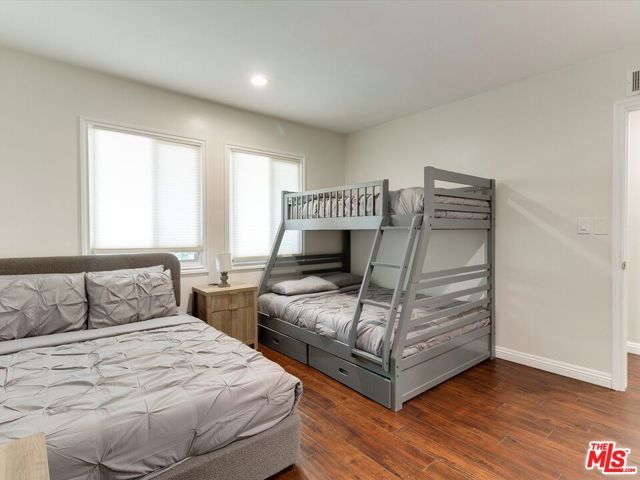 23109 MARIANO Street, Woodland Hills (los Angeles), CA 91367