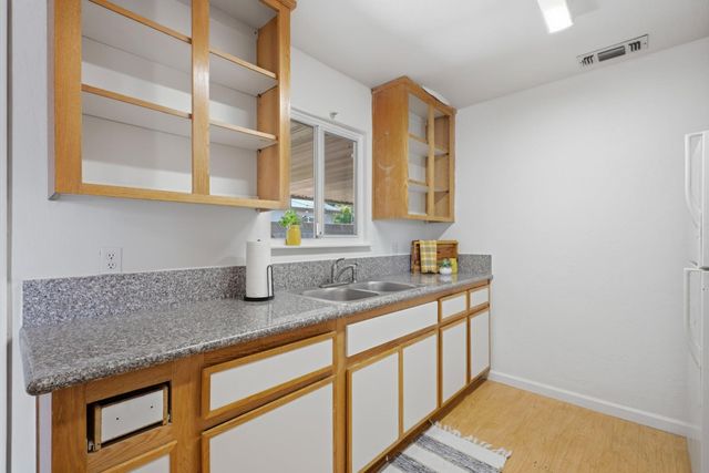 8500 Wade Ct, Orangevale, CA 95662