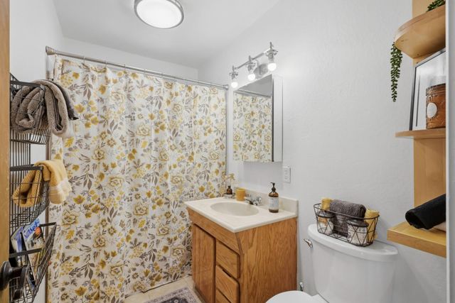 8500 Wade Ct, Orangevale, CA 95662