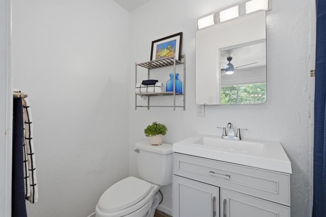 8500 Wade Ct, Orangevale, CA 95662