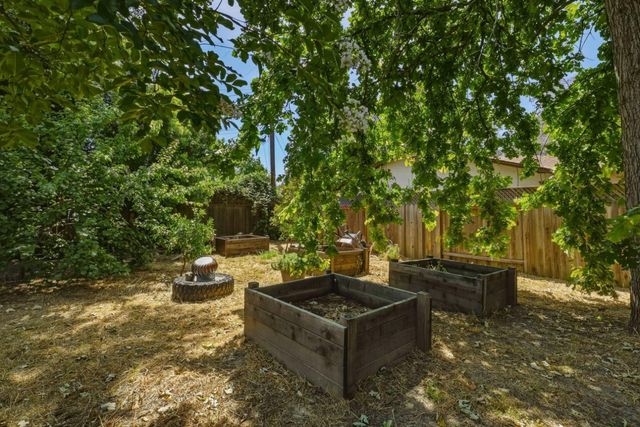 8500 Wade Ct, Orangevale, CA 95662