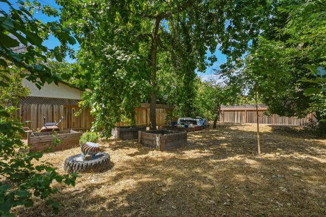 8500 Wade Ct, Orangevale, CA 95662