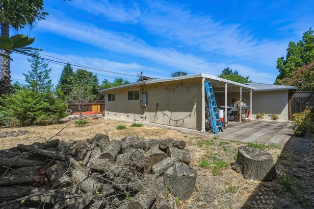 8500 Wade Ct, Orangevale, CA 95662