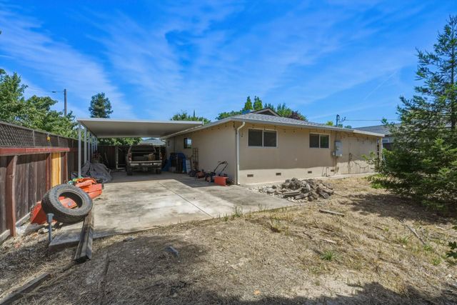 8500 Wade Ct, Orangevale, CA 95662