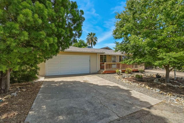 8500 Wade Ct, Orangevale, CA 95662
