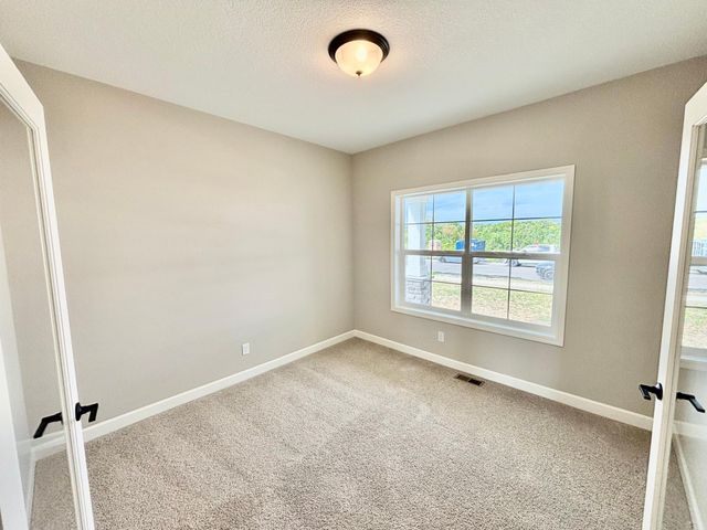 941 Kepler Avenue NE, Hanover, MN 55341