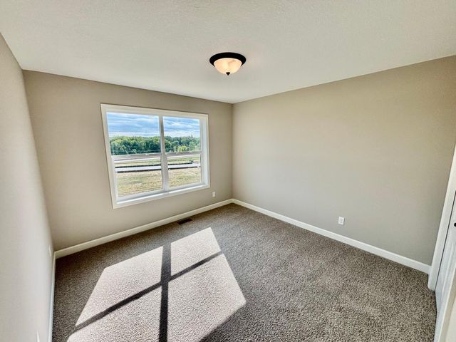 941 Kepler Avenue NE, Hanover, MN 55341