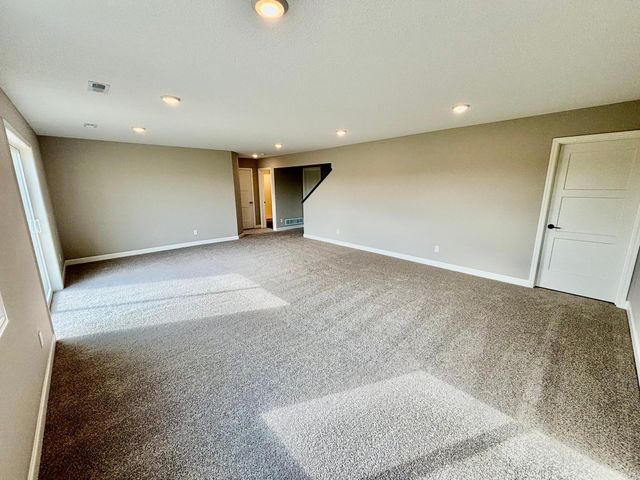 941 Kepler Avenue NE, Hanover, MN 55341