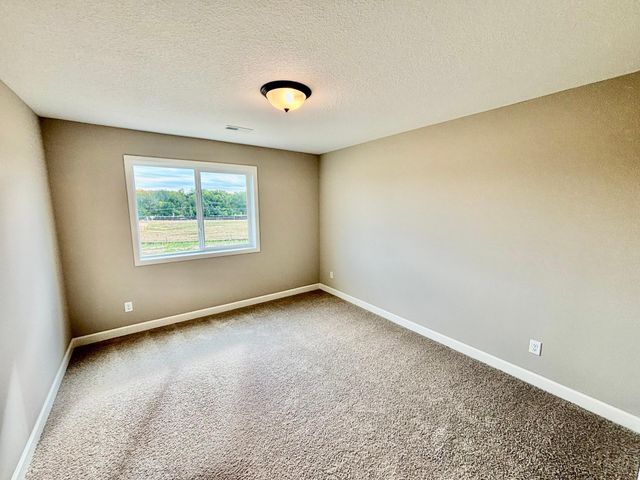 941 Kepler Avenue NE, Hanover, MN 55341