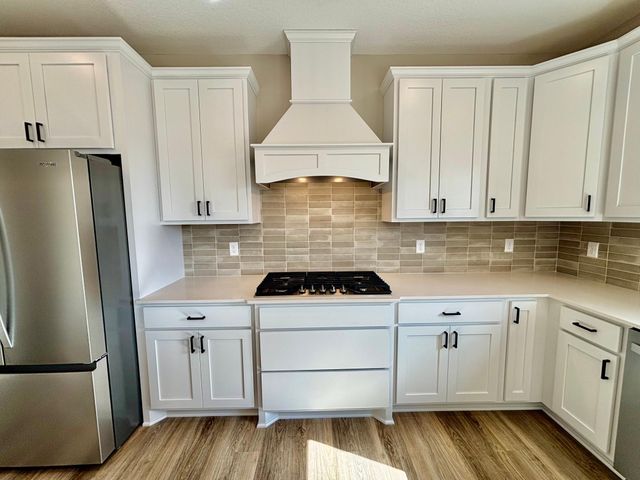 941 Kepler Avenue NE, Hanover, MN 55341