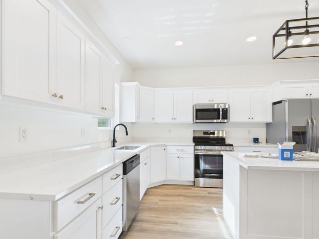 10147 Quincy Lane, Harrison, AR 72601