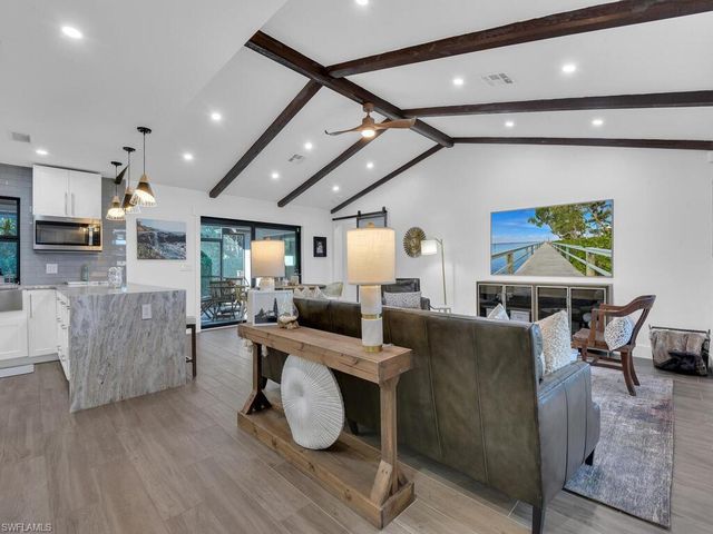 1522 SW 49th ST, Cape Coral, FL 33914