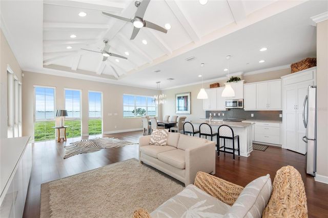 342 CASTAWAY CAY DRIVE 201, Bradenton, FL 34209