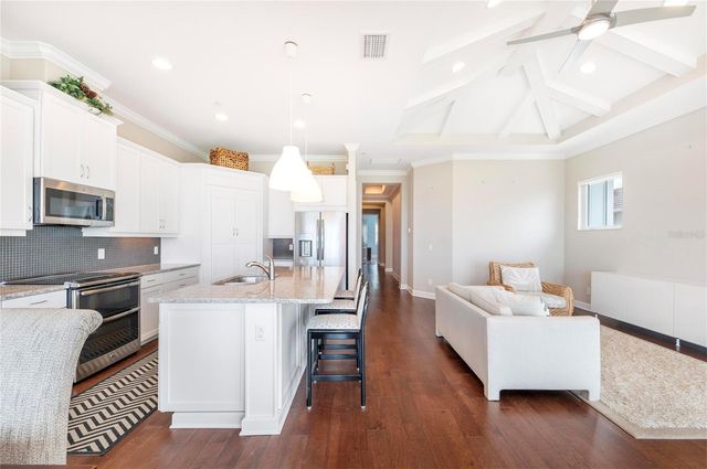 342 CASTAWAY CAY DRIVE 201, Bradenton, FL 34209