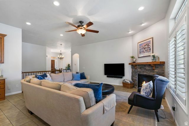3058 W CRYSTAL PALACE, South Jordan, UT 84095