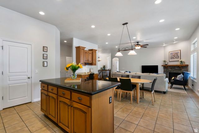 3058 W CRYSTAL PALACE, South Jordan, UT 84095