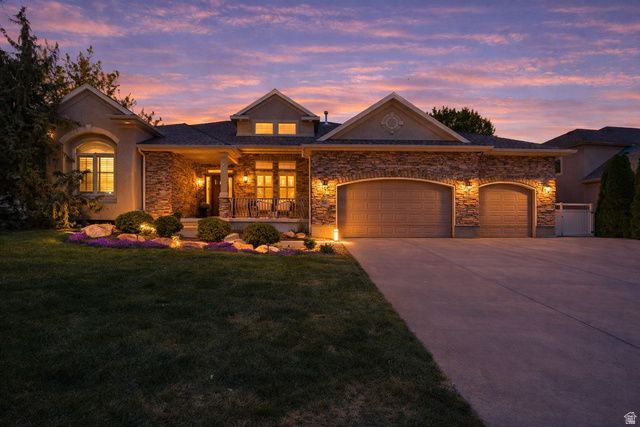 3058 W CRYSTAL PALACE, South Jordan, UT 84095