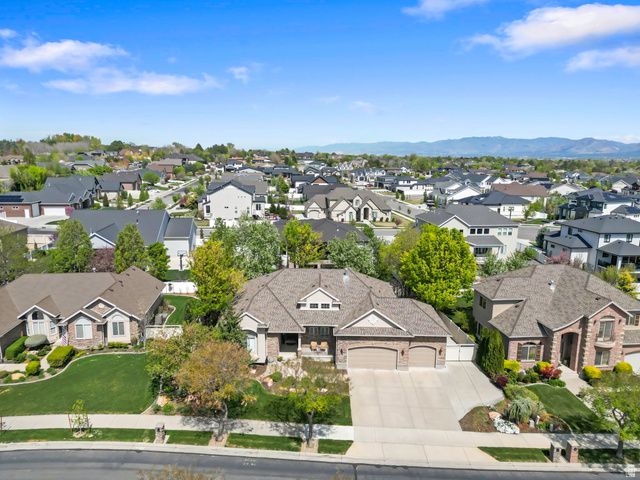 3058 W CRYSTAL PALACE, South Jordan, UT 84095