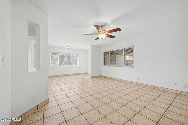 1909 W BELMONT Avenue, Phoenix, AZ 85021