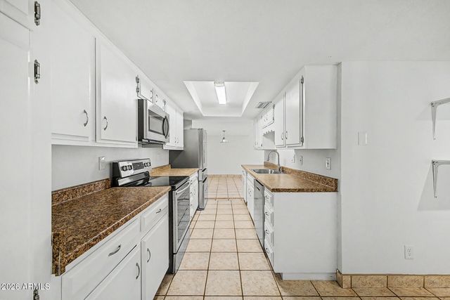 1909 W BELMONT Avenue, Phoenix, AZ 85021