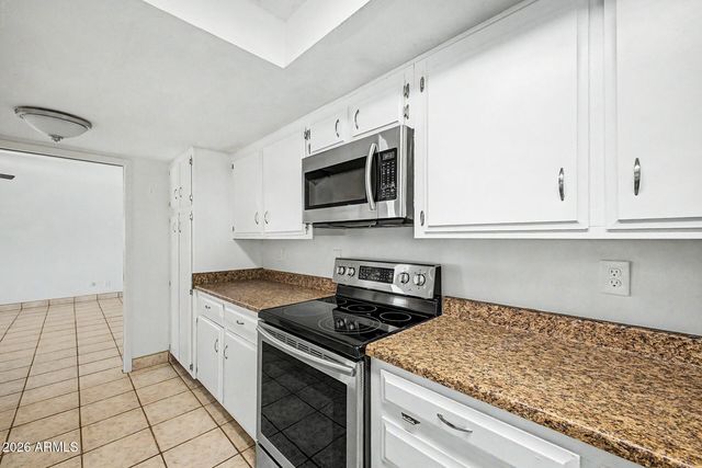 1909 W BELMONT Avenue, Phoenix, AZ 85021