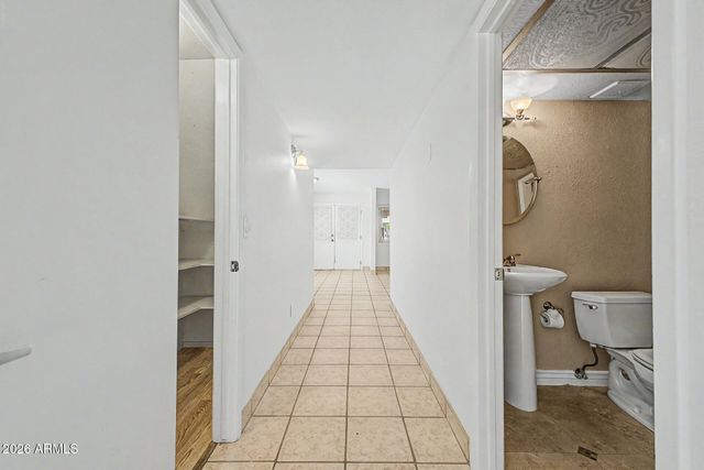 1909 W BELMONT Avenue, Phoenix, AZ 85021