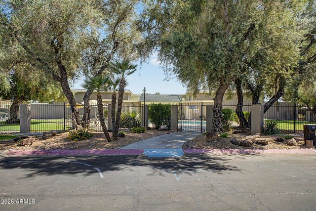 1909 W BELMONT Avenue, Phoenix, AZ 85021