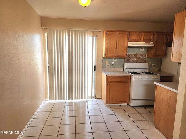 6241 Kings Bridge Drive, El Paso, TX 79934