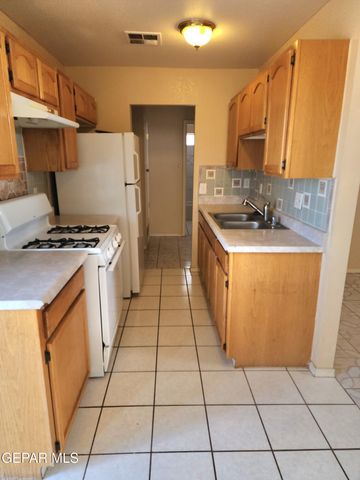 6241 Kings Bridge Drive, El Paso, TX 79934