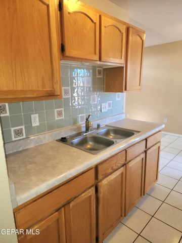 6241 Kings Bridge Drive, El Paso, TX 79934