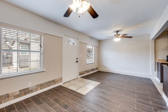 346 Leming Dr. Apt A, San Antonio, TX 78209