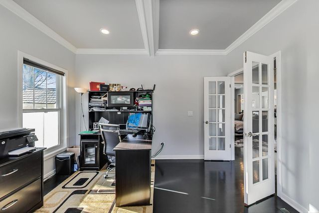 10S330 Oneill Drive, Burr Ridge, IL 60527