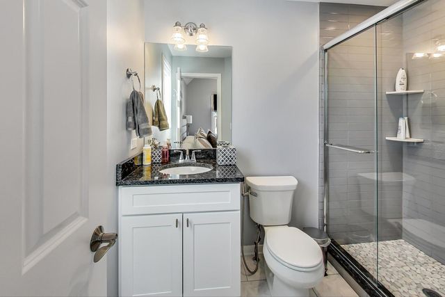 10S330 Oneill Drive, Burr Ridge, IL 60527