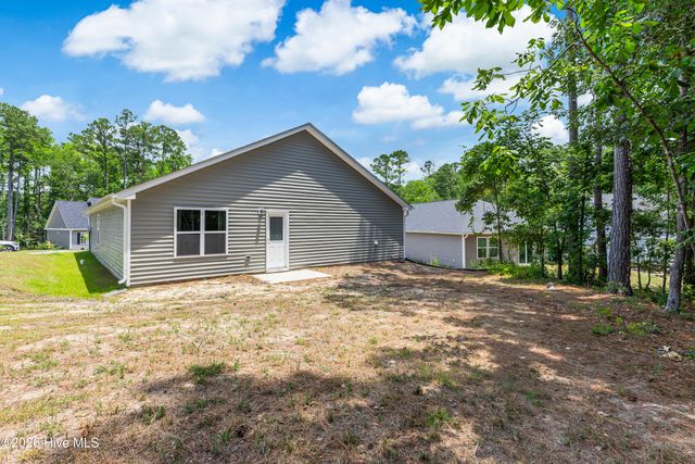 756 Pantego Boulevard SE, Bolivia, NC 28422