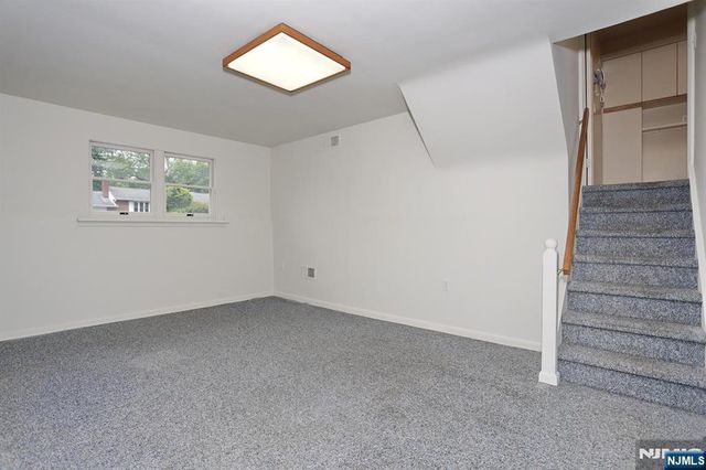 678 Oakley Place, Oradell, NJ 07649