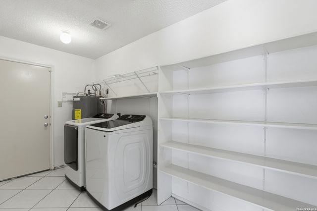 11214 Scarborough Ct, San Antonio, TX 78249