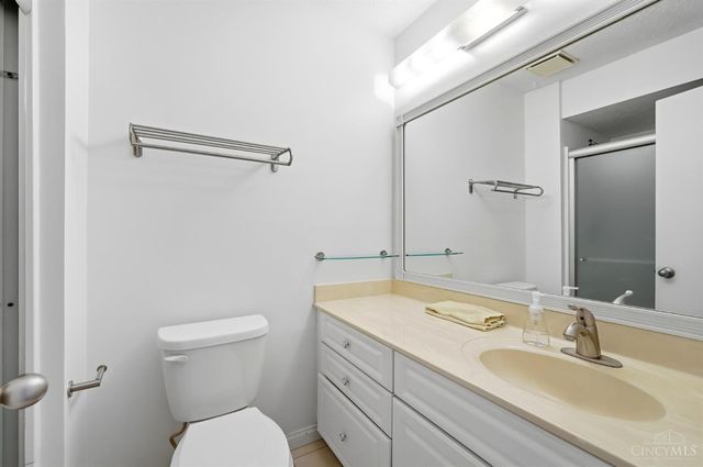 8127 Timbertree Way, West Chester, OH 45069