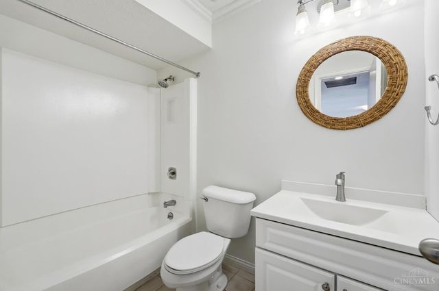 8127 Timbertree Way, West Chester, OH 45069