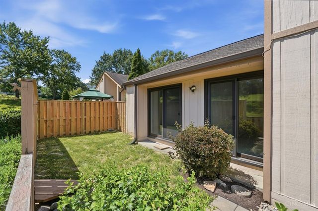 8127 Timbertree Way, West Chester, OH 45069