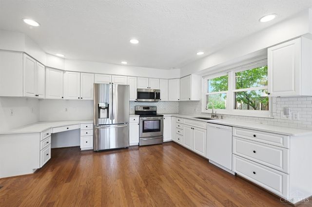 8127 Timbertree Way, West Chester, OH 45069