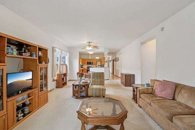 3306 Stakes Lane, Grayslake, IL 60030